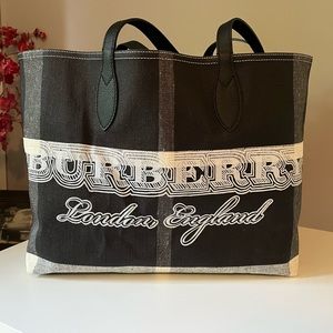 NEW with tags Burberry Doodle Reversible Tote